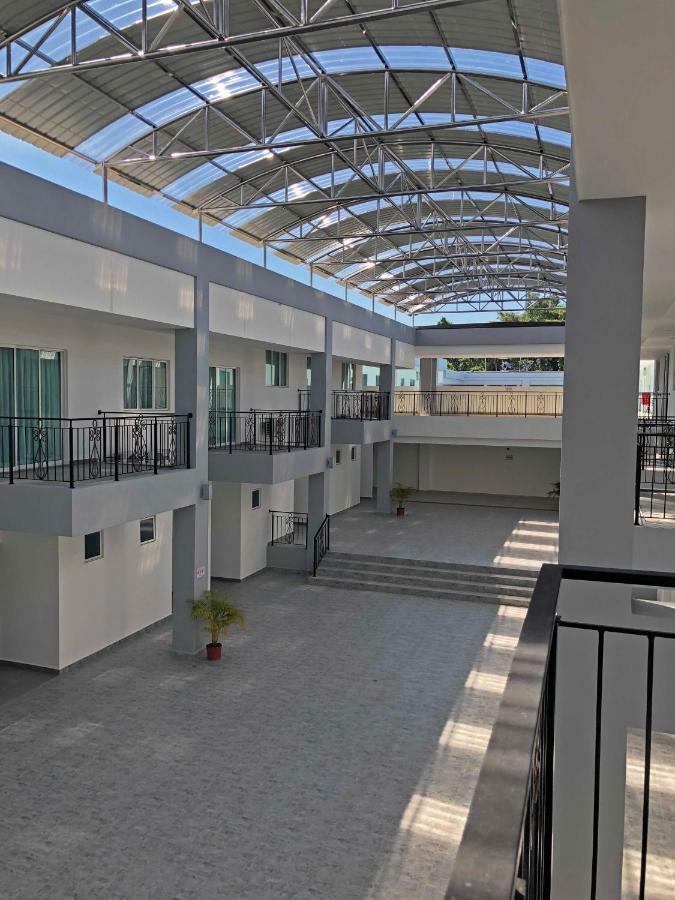 Aman Hills Hotel Kampong Timbunan Zewnętrze zdjęcie